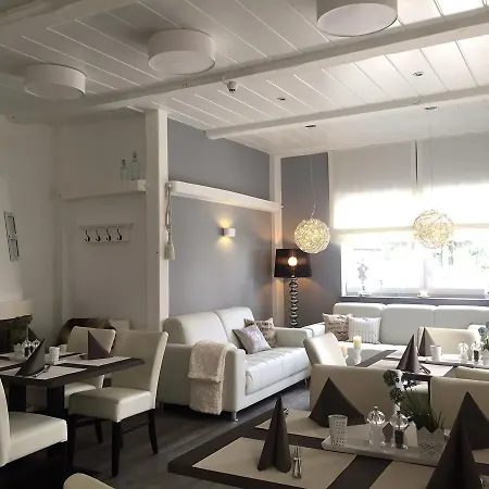 Baumanns Hof מלון