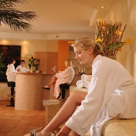 מלון Baumanns Hof 3*