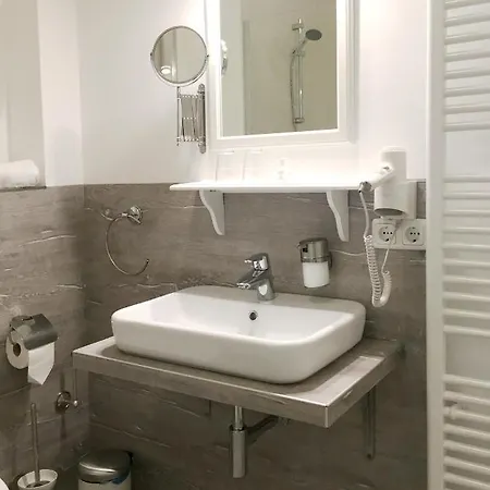 Baumanns Hof Hotel 3*